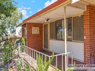 17 Steward Way, Orelia WA 6167