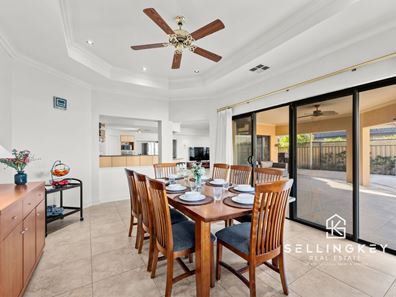17 Lowlands Crescent, Secret Harbour WA 6173