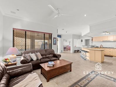 17 Lowlands Crescent, Secret Harbour WA 6173