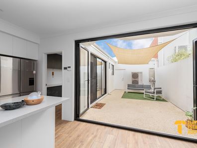 37 Paddock Parade, Cockburn Central WA 6164