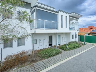 18/13 Spring Avenue, Midland WA 6056