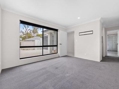 8A Waidup Street, Wanneroo WA 6065