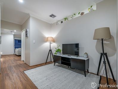 21 Brilliance Avenue, Eglinton WA 6034