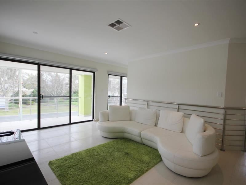 39 RANELAGH CRESCENT, South Perth WA 6151