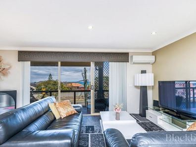 2/260 West Coast Highway, Scarborough WA 6019