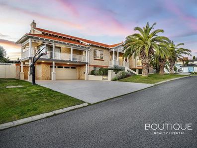 2 Heatherton Mews, Hillarys WA 6025