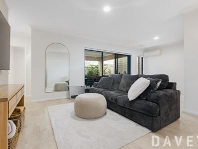 19B Birdwood Street, Innaloo WA 6018
