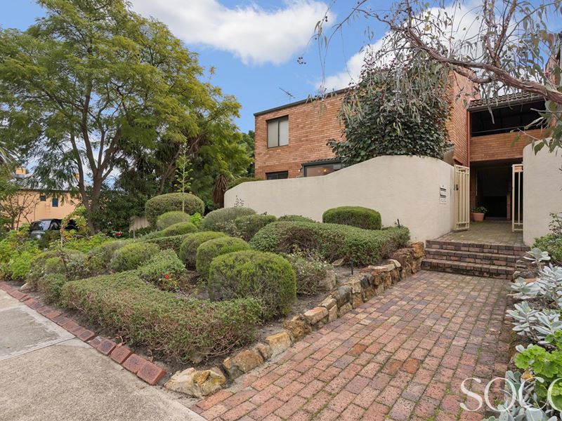 1/3 Darley St, South Perth