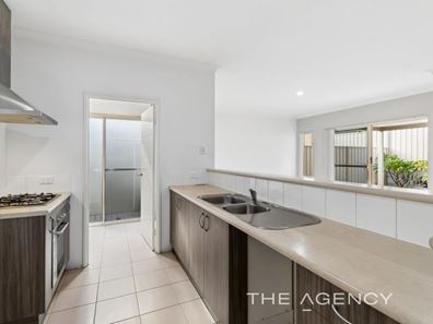 4/7 Hertha Road, Innaloo WA 6018