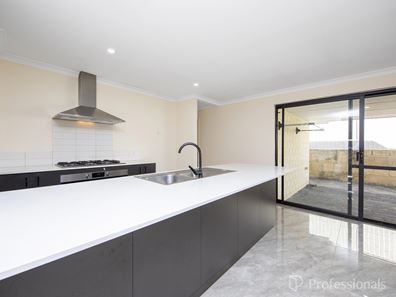 28 Mcgiffen Avenue, Alkimos WA 6038