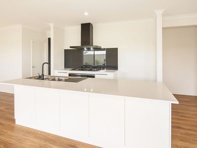 18 Yellowtail Dr, Vasse WA 6280