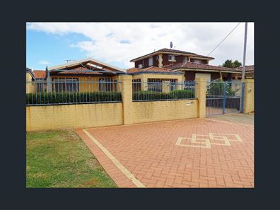 64A Crawford St, East Cannington WA 6107