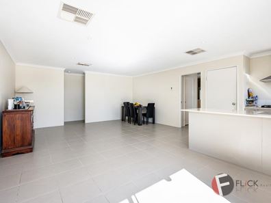 10 Fishbone Turn, Banksia Grove WA 6031