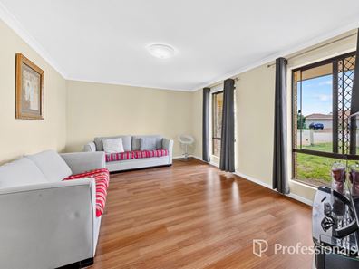 7a Mawson Court, Morley WA 6062