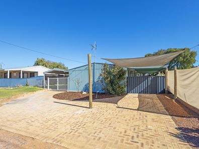 4 Whitfield Road, Jurien Bay WA 6516