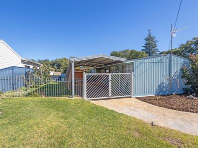 4 Whitfield Road, Jurien Bay WA 6516