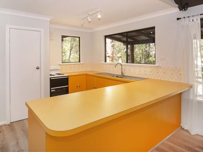 11 Clements Crescent, Molloy Island WA 6290
