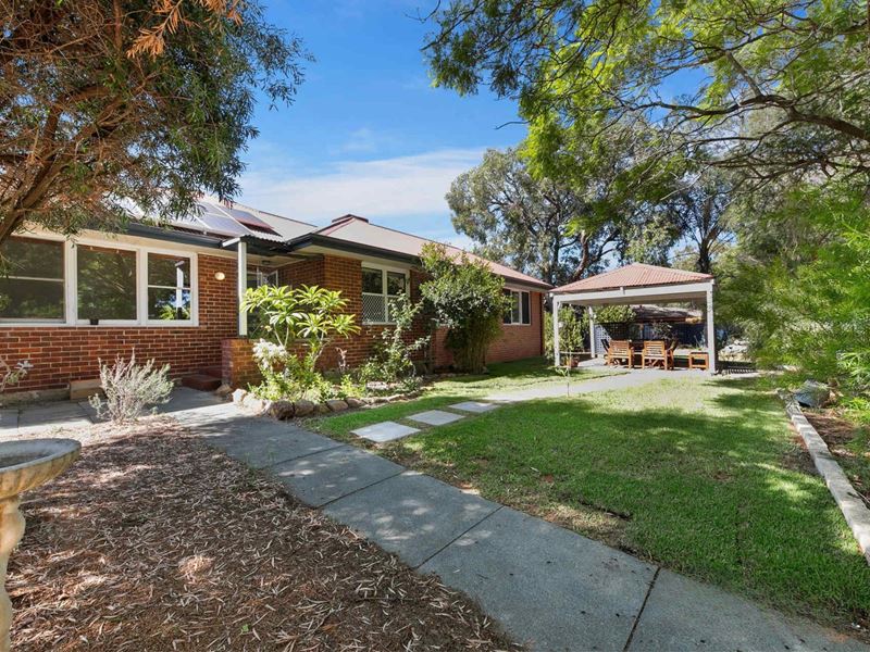 39 Jagoe Loop, Willagee WA 6156
