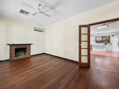 39 Jagoe Loop, Willagee WA 6156