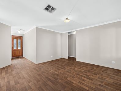 9 Prockter Gardens, Leda WA 6170