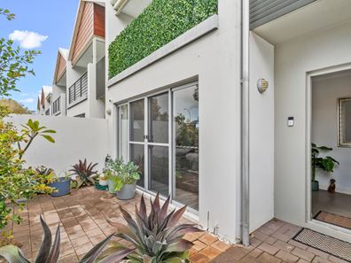 25/5 Bower Drive, Erskine WA 6210