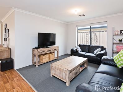 27 Sansimeon Boulevard, Byford WA 6122
