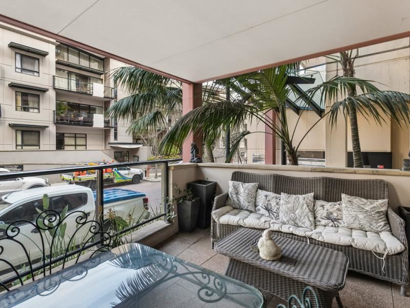1/118 Mounts Bay Road, Perth WA 6000