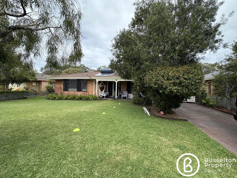 15 Achurch Crescent, Broadwater WA 6280