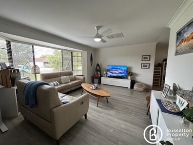 15 Achurch Crescent, Broadwater WA 6280