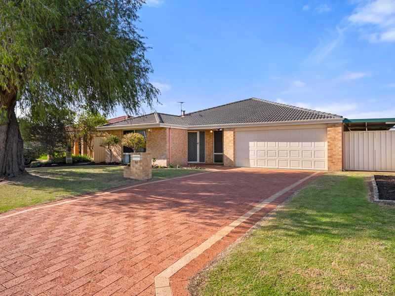 13 Labyrinth Street, Waikiki WA 6169