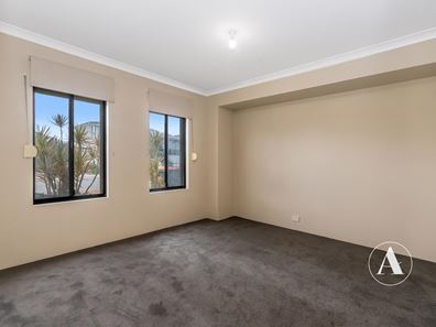 22 Fairlie Road, Canning Vale WA 6155