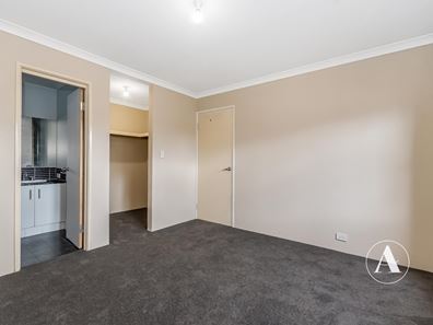 22 Fairlie Road, Canning Vale WA 6155