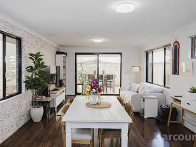 22b Pintabona Drive, Sinagra WA 6065