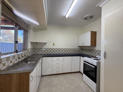 48 Blaxland Way, Padbury WA 6025