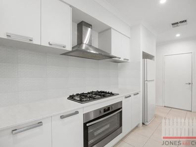 1A Claughton Way, Bassendean WA 6054