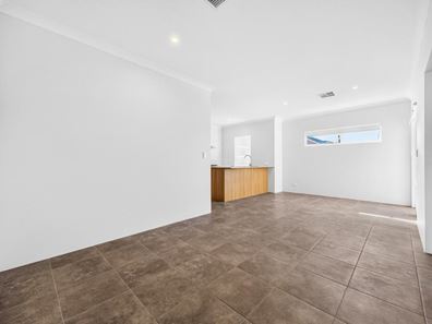 3 Tyrian Street, South Yunderup WA 6208