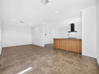 3 Tyrian Street, South Yunderup WA 6208