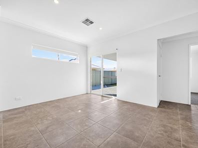 3 Tyrian Street, South Yunderup WA 6208