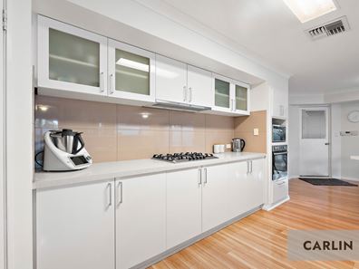 8 Touchell Retreat, Atwell WA 6164
