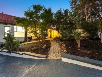 465 Viveash Road, Swan View WA 6056