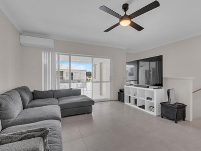8/180 Kent St, Rockingham WA 6168