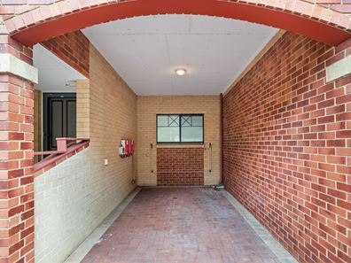 44/50 Woodlake Retreat, Kingsley WA 6026