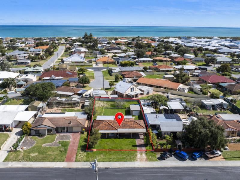 18 Angalore Road, Madora Bay WA 6210