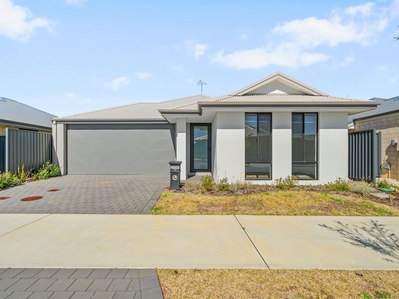 18 Olgiata Road, Meadow Springs WA 6210