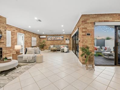 8 Sunset Place, Sorrento WA 6020