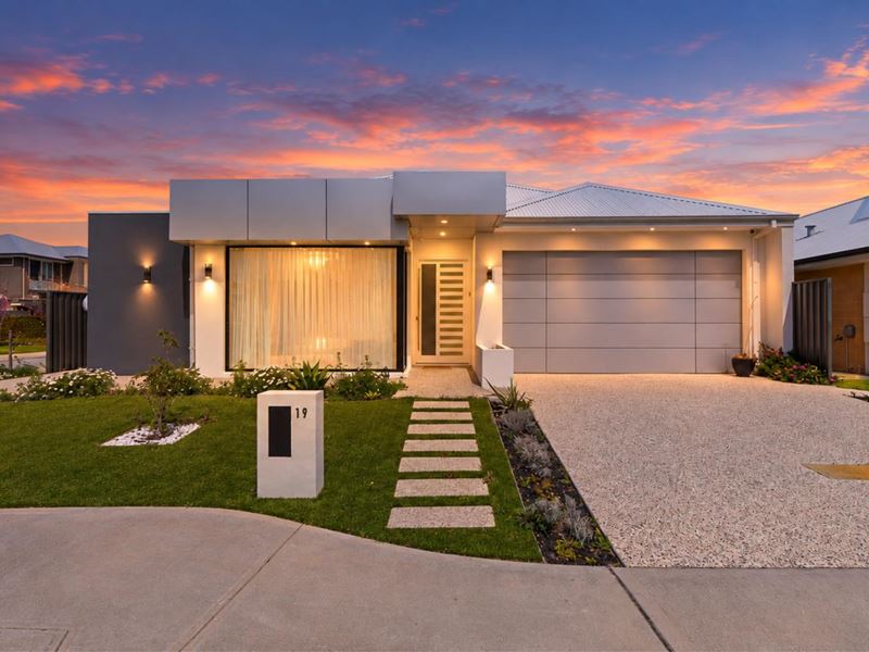 19 Aqualate Avenue, Aveley