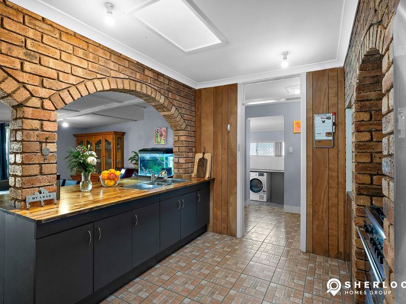 4 Spencer Road, Kelmscott