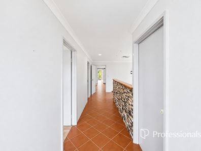29 St Peters Green, College Grove WA 6230