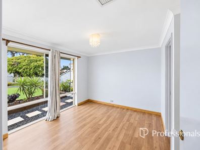 29 St Peters Green, College Grove WA 6230