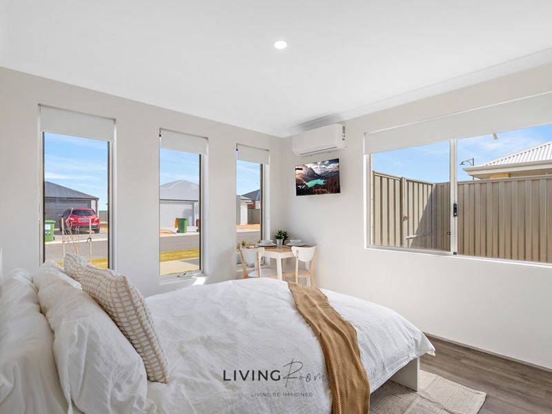 Room/4  12 Tangelo Grove, South Yunderup WA 6208